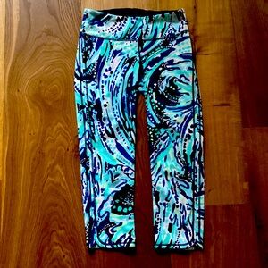 Lilly Pulitzer Luxletic Weekender Crop Leggings Crash the Bash Small